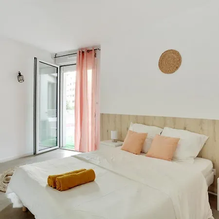 Chic Apart With Parking Near Paris Nanterre Exterior photo